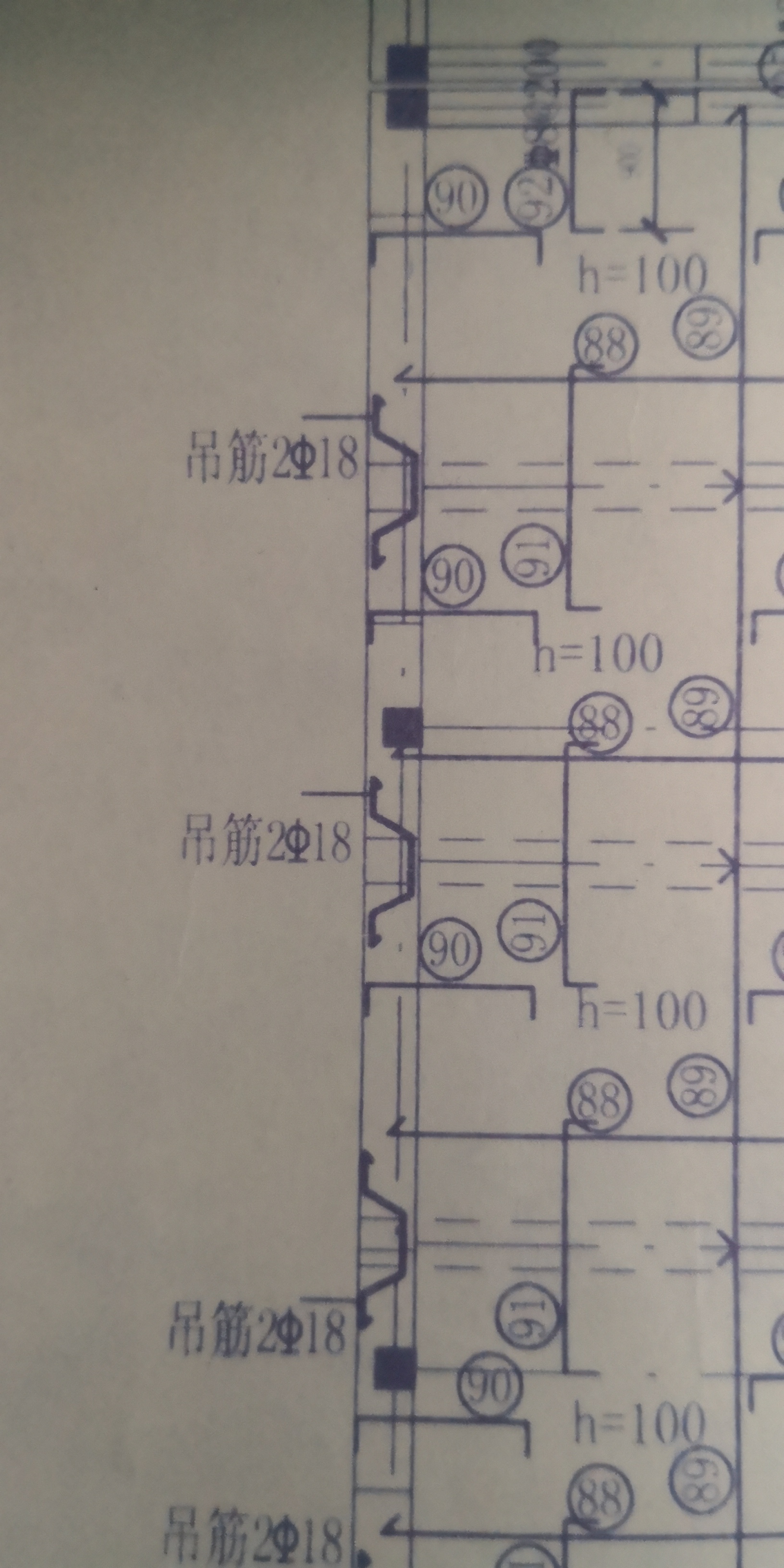 圈梁上面的吊筋如何布置啊求解