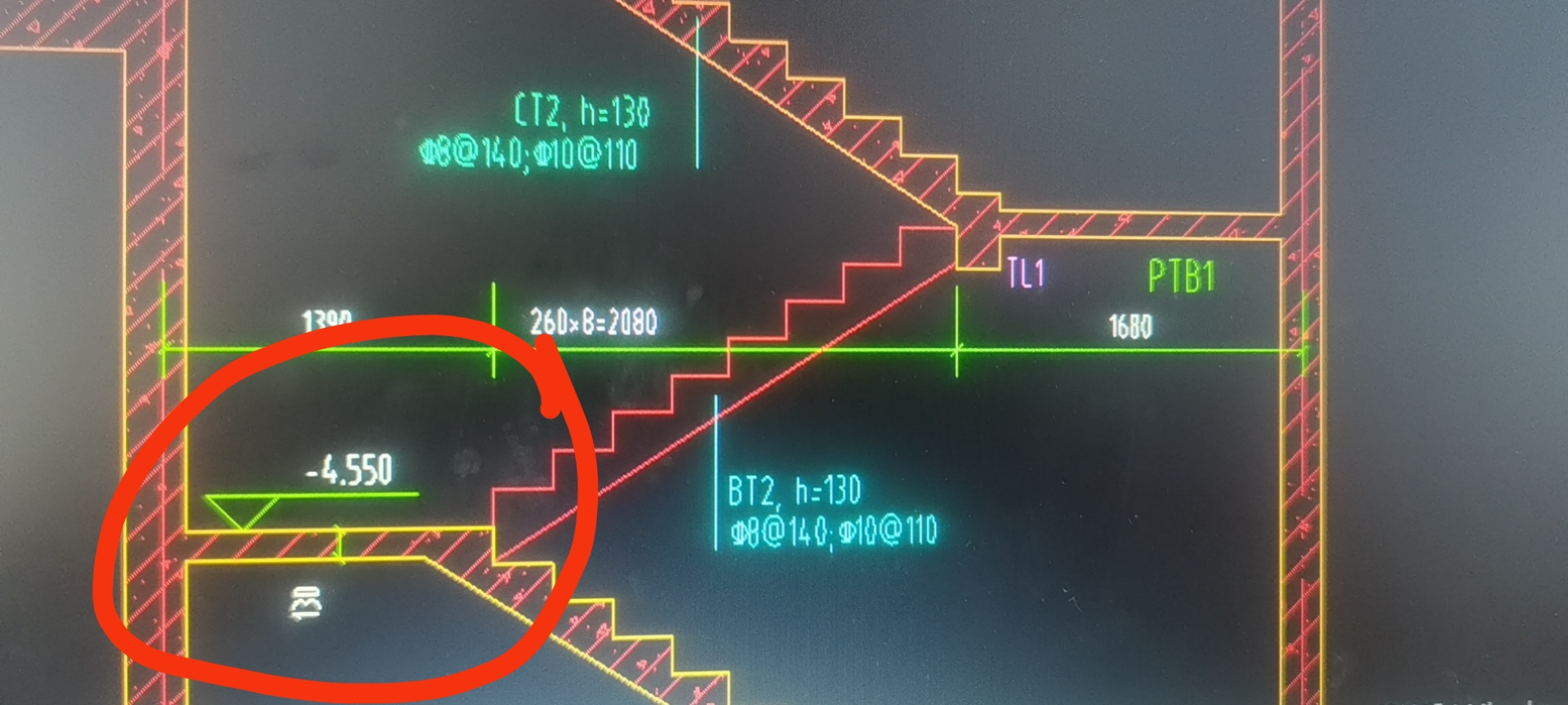 樓梯平臺