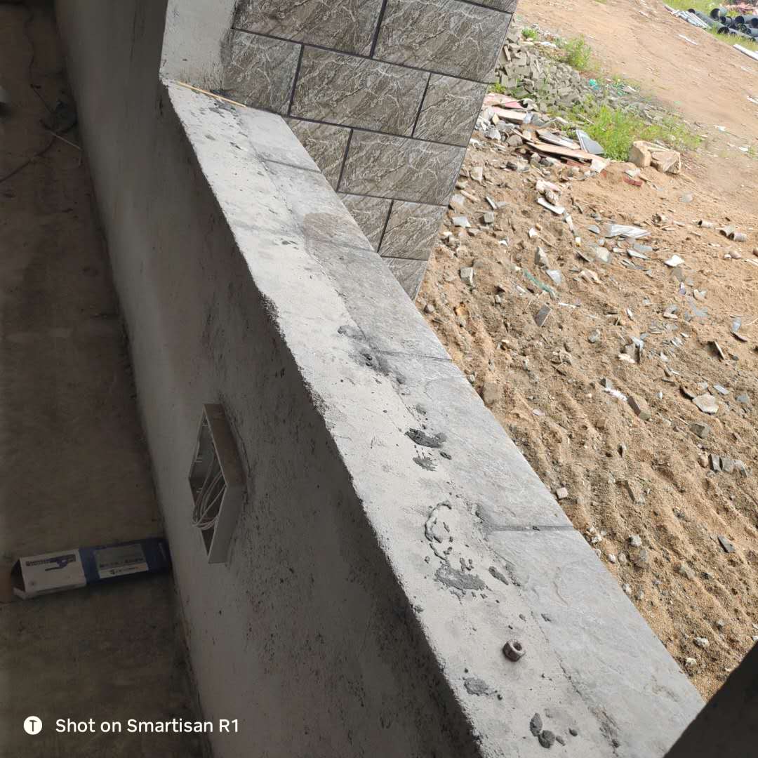 这个窗台压顶有倾斜利于水流出去那么建模时候也要搞斜度吗