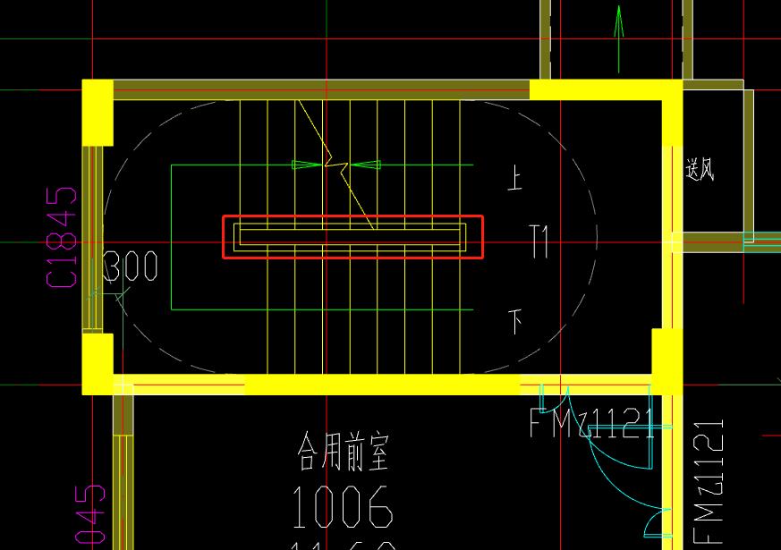 墙边