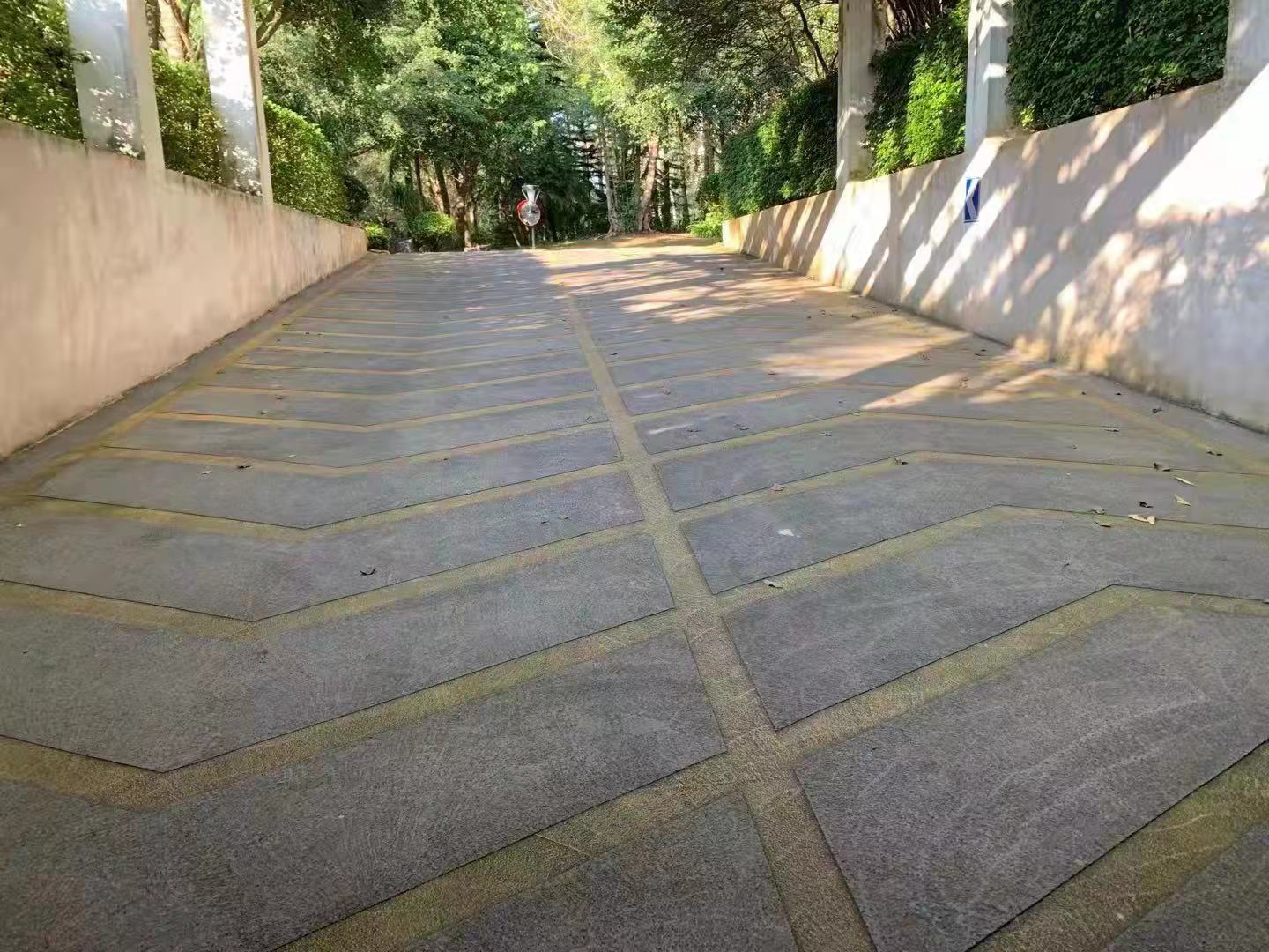 汽车防滑