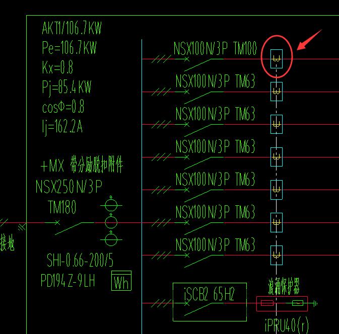 请假截图中配电箱断路器后面的图例是什么