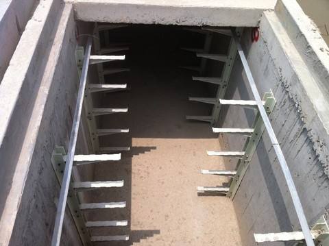 有没有电缆沟接地的施工图片给我看一看