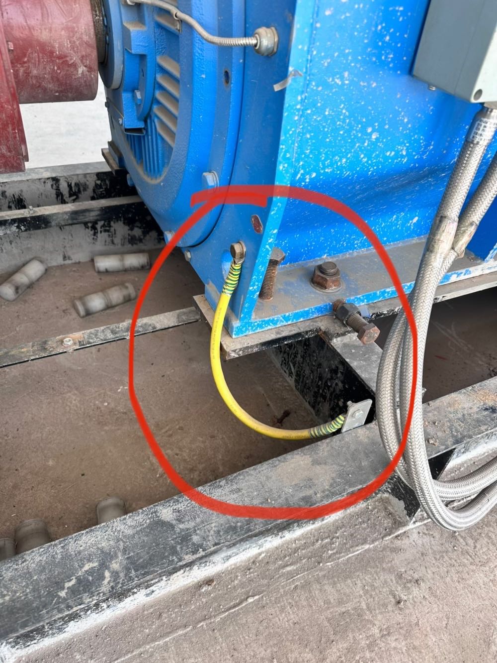 电机接地黄绿线套什么定额?