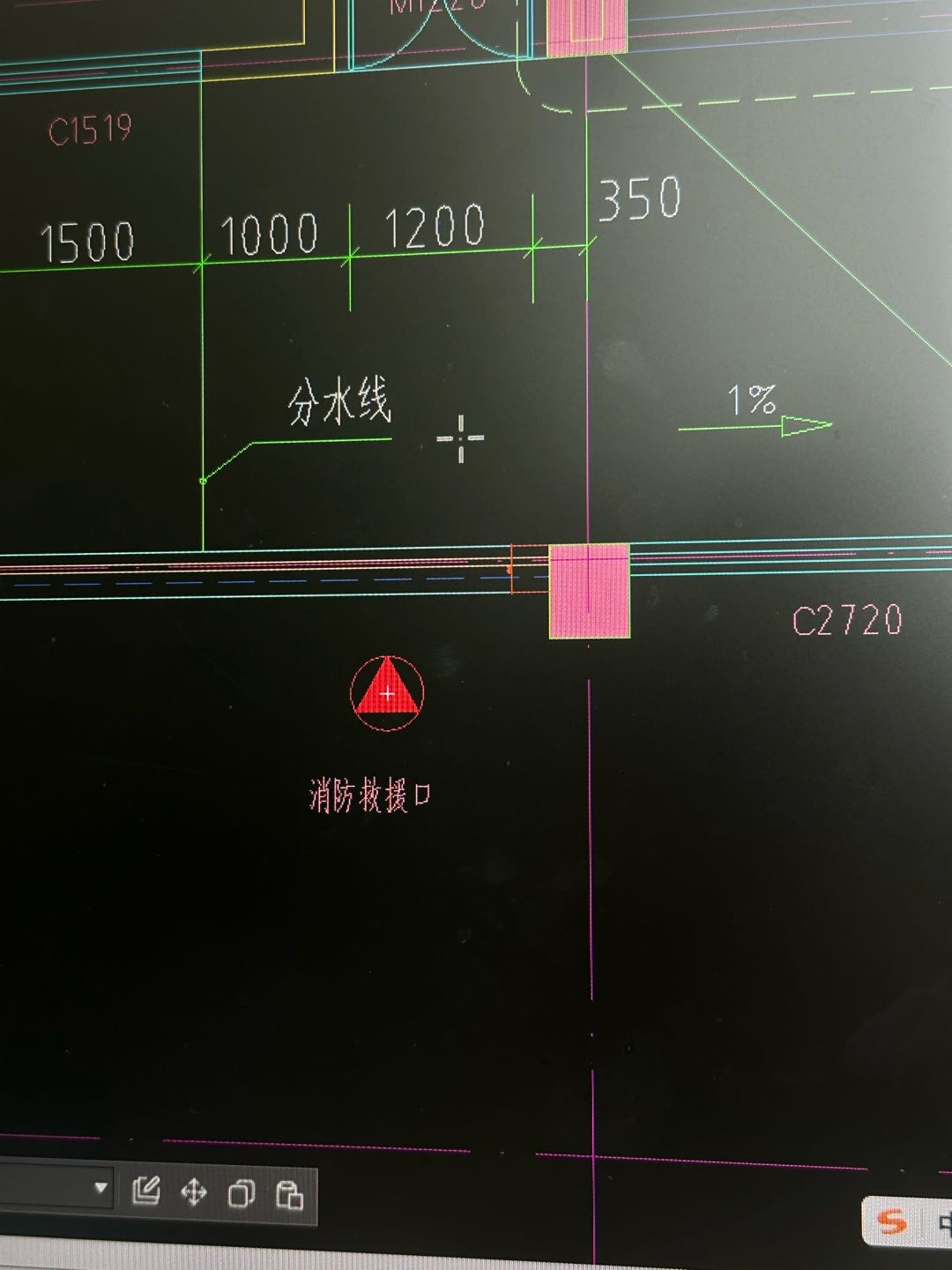 左边