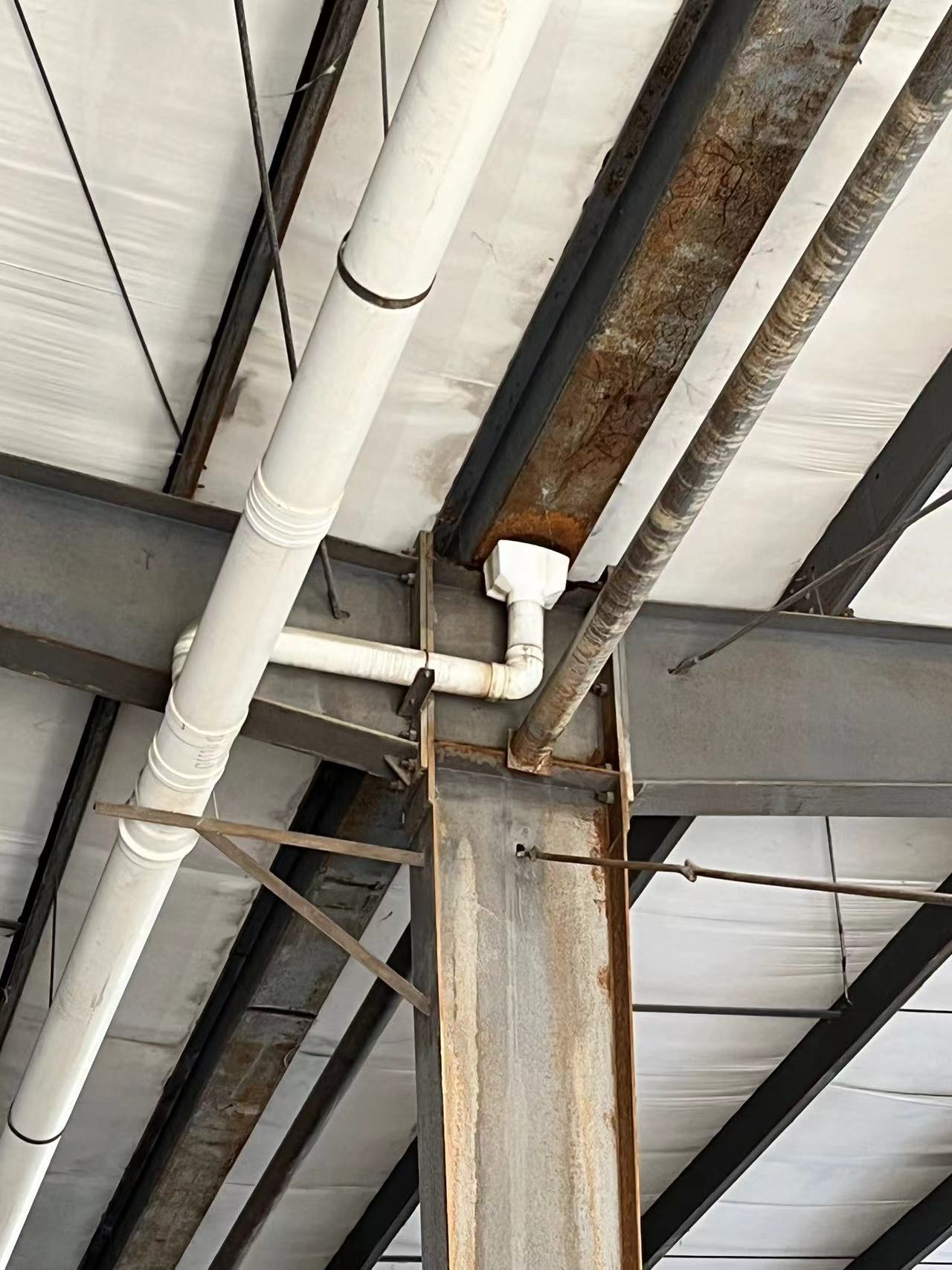 答疑：屋面水落管与室内排水管套定额的区别