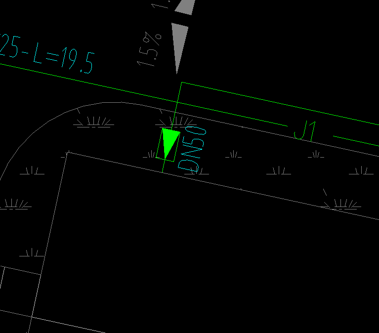 答疑：管道是HDPE塑料给水管，这个水表井里面的阀门是什么连接啊？