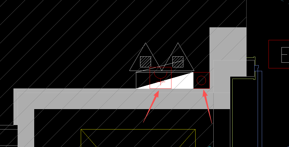 答疑：请问这两个红色的是啥标志