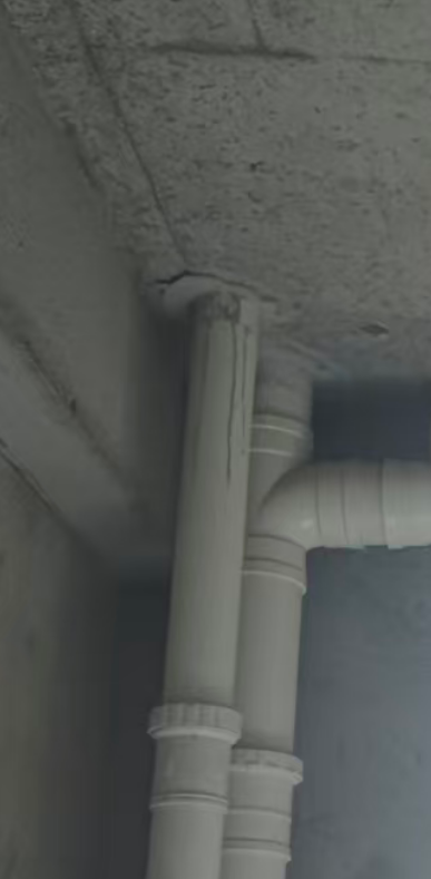 答疑：这种排水管做了套管吗?