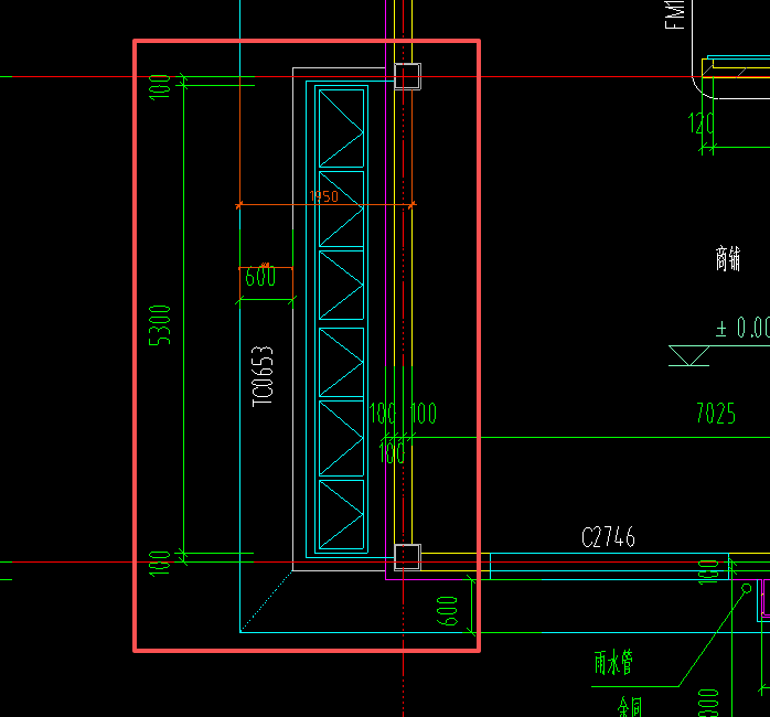 答疑：这个位置只有雨棚板吗？