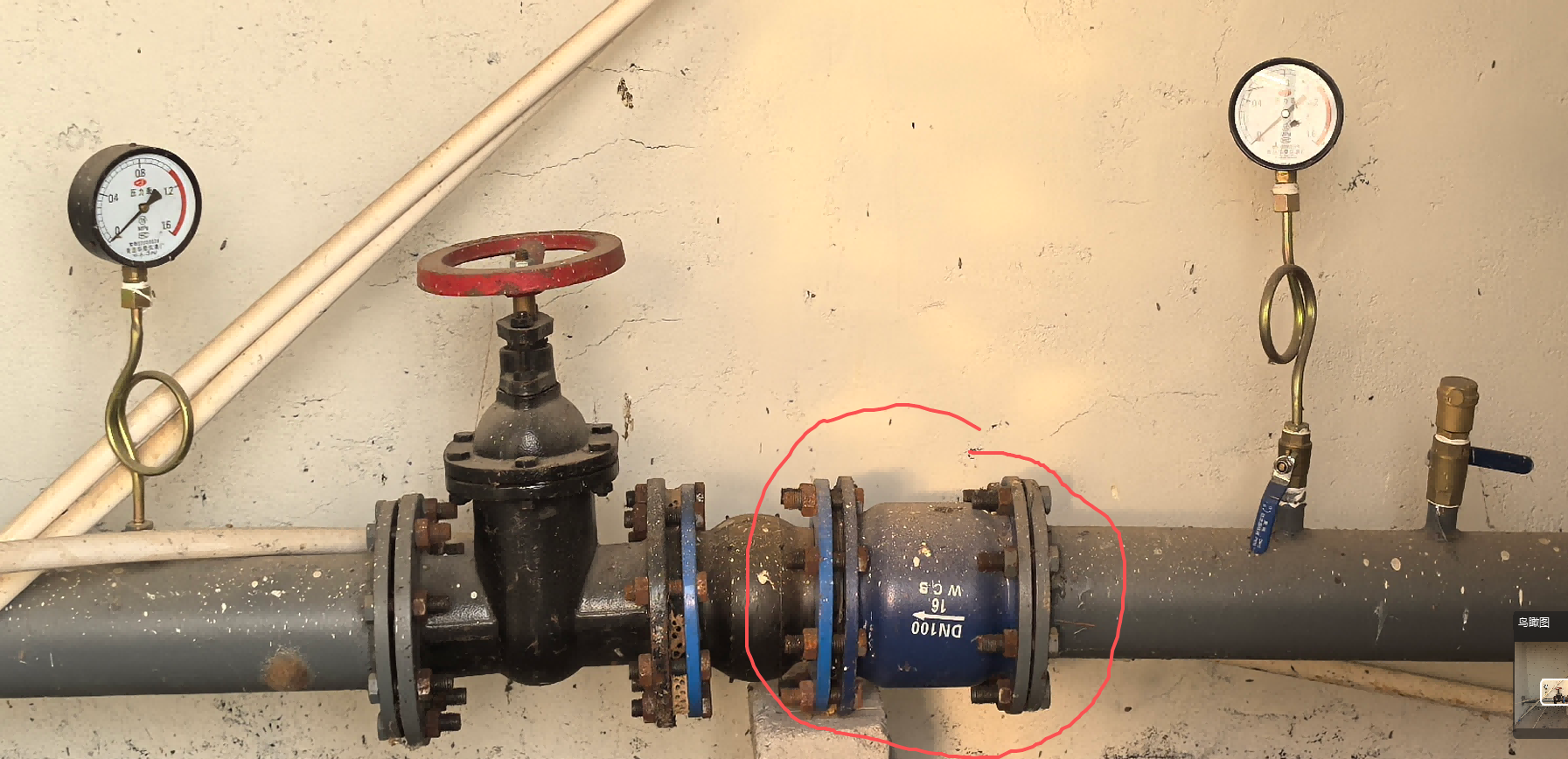 答疑：请问这个圈起来的是什么阀门吗？
