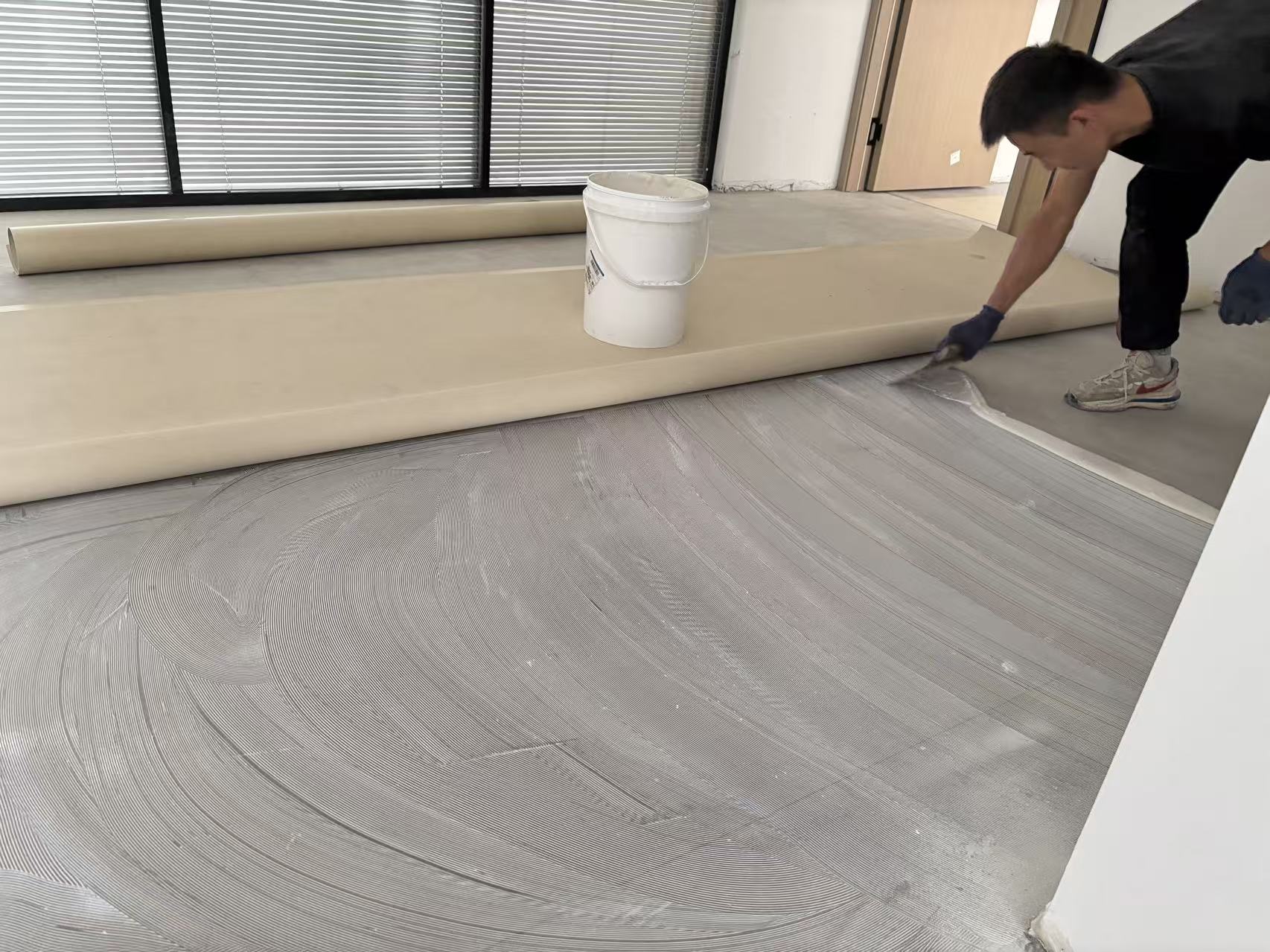 答疑：怎么区分地胶和地板革？