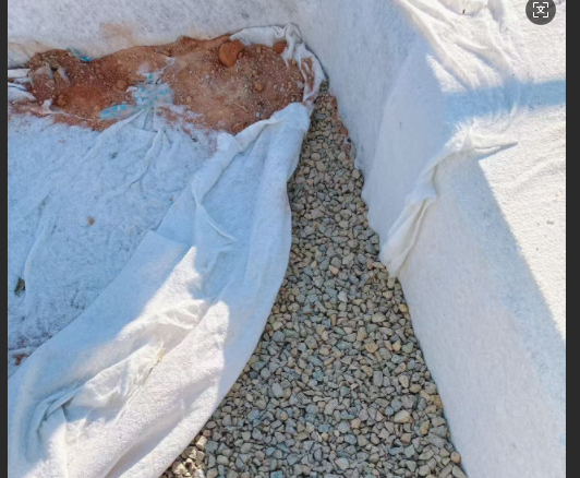 答疑：屋面回填这种碎石和种植土，可以套用深圳定额那一条合适呢